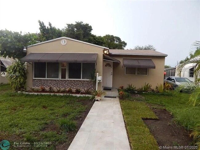 Photo - 1111 N 25th Ave Casa