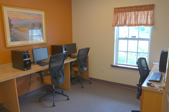 Computer Lab - North Creek Run