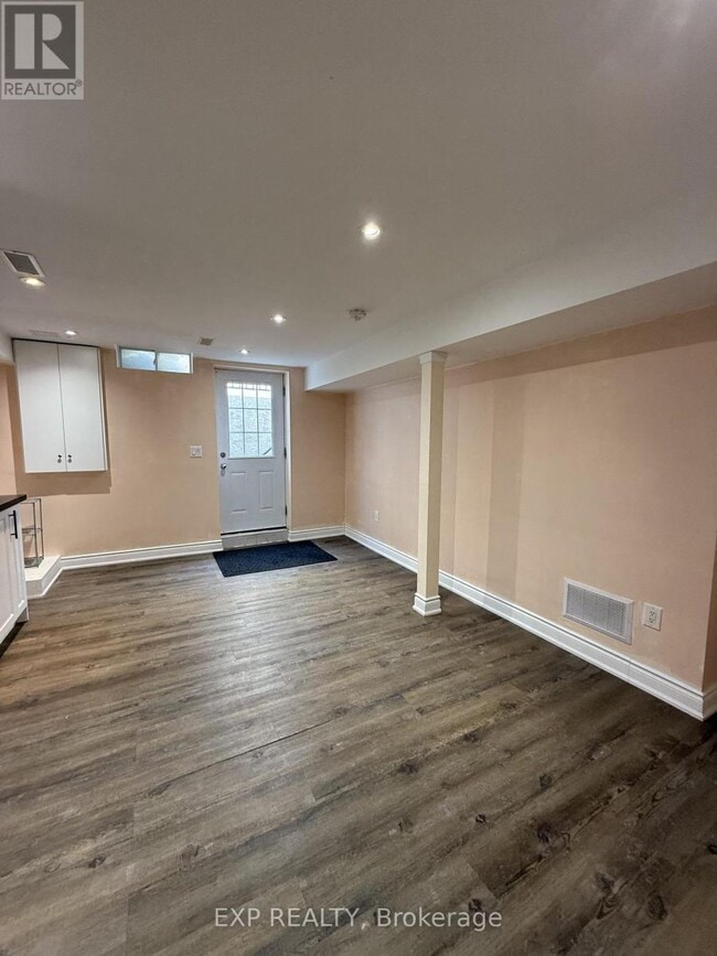 Photo - 37 Jasper Crescent