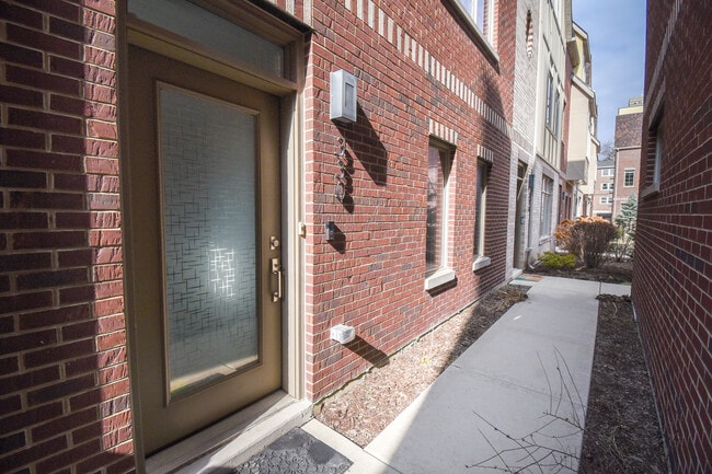 Photo - 330 Pennsylvania Way