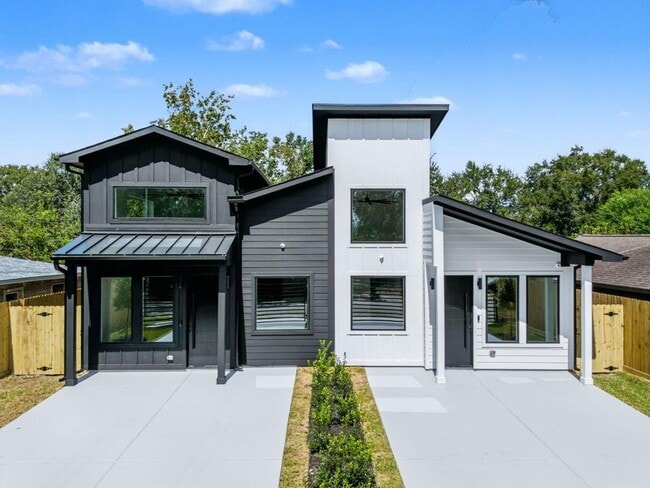 Photo - 5029 Van Fleet St