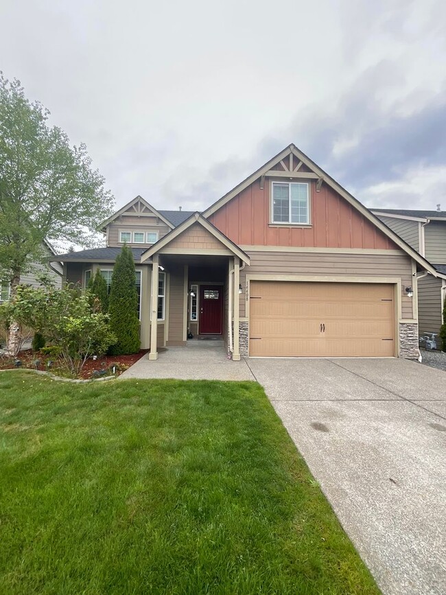 Spacious 4 bedroom Home - Spacious 4 bedroom Home