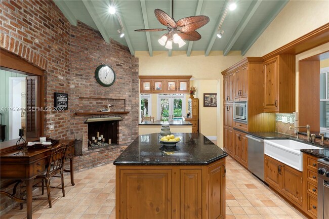 Photo - 7400 SW 47th Ct