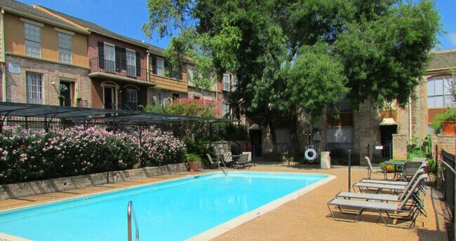 Briarwood Apartments