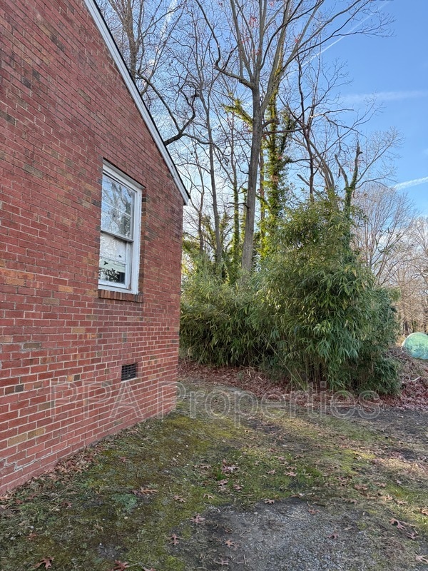 Photo - 221 Willow Ave