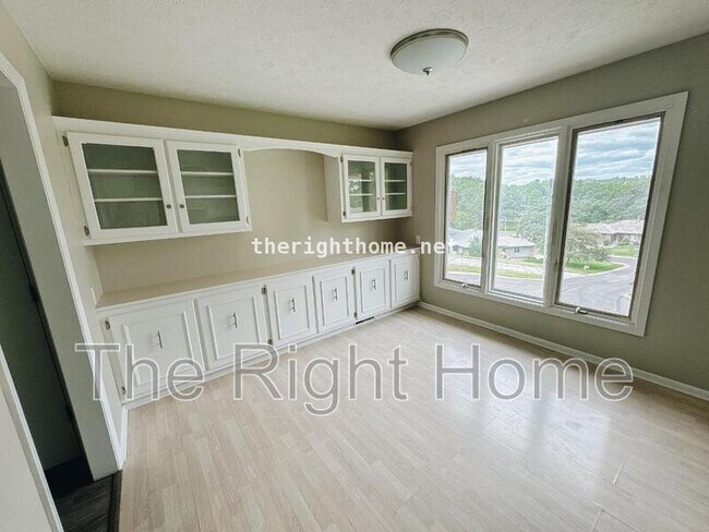 Photo - 5141 Raven Oaks Cir