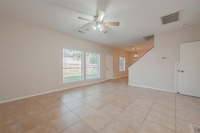 Building Photo - 18339 Beaverdell Dr