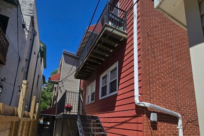 Photo - 2255 W Huron St Unit 1R