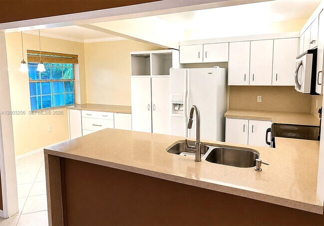 Photo - 464 NE 210th Cir Terrace Unidad 201-10A