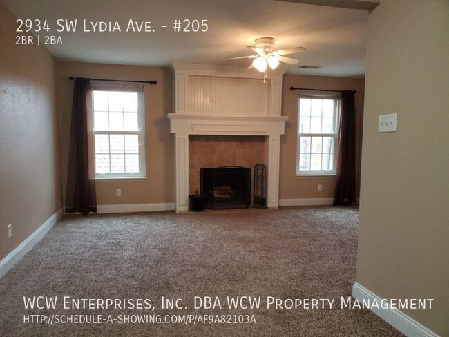 Photo - 2934 SW Lydia Ave Unit #205
