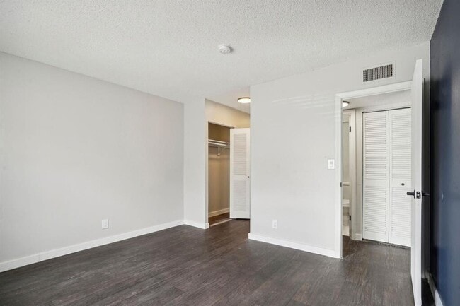 Photo - 3250 NW 84th Ave Unit 3250