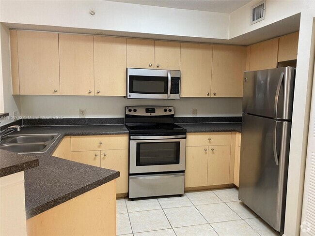 Building Photo - 4151 San Marino Blvd Unit 207 Rental