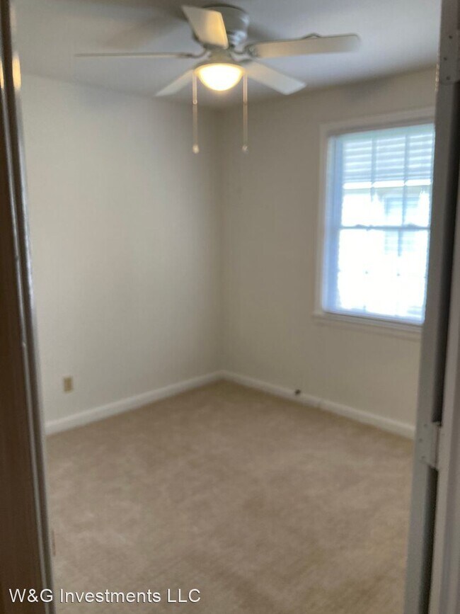 Photo - 2 br, 1 bath House - 2800 Shandon Place