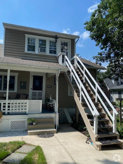 Building Photo - 325 S 3rd St Unit 1 Rental