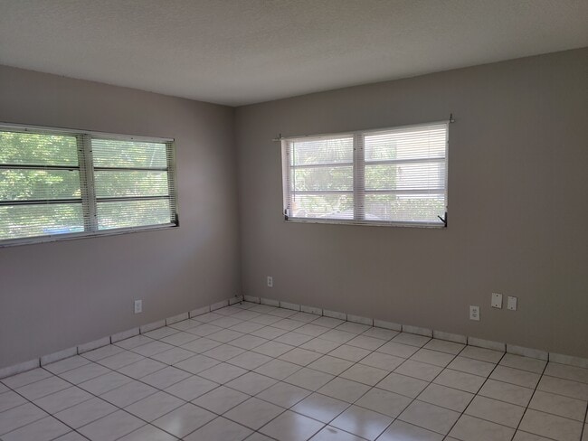 Photo - 7515 NW 44th Ct Unit 5