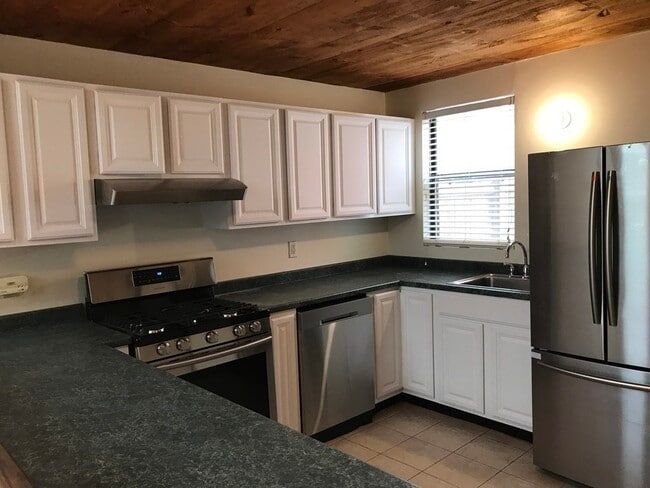 Photo - 44 Valentine St