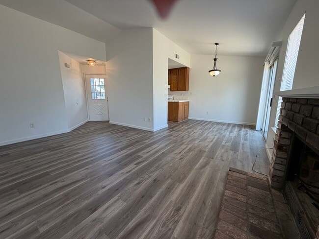 Photo - Cute 3 bedroom 2 bath house with new flooring/paint