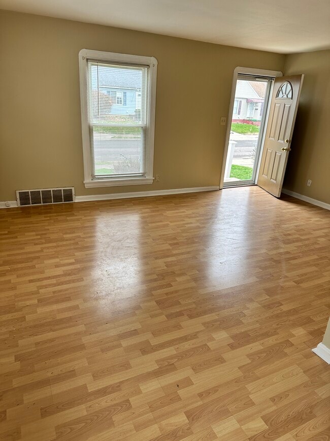 Sala de estar - 1257 Hammel St