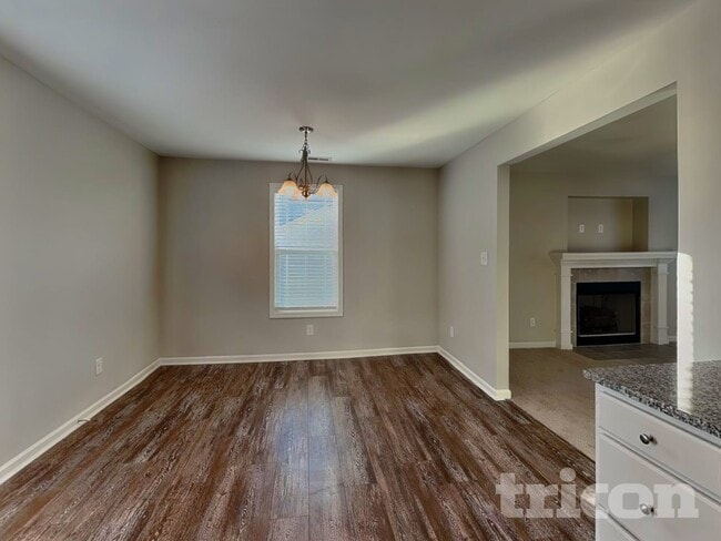 Photo - 147 Cattail Ln