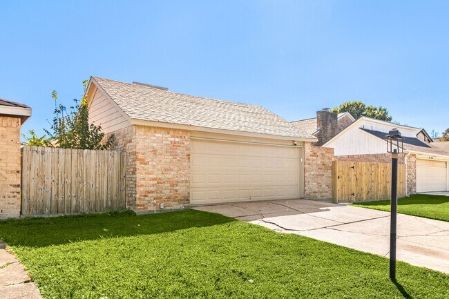 Photo - 12805 Westpark Dr