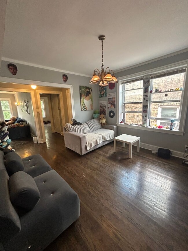 Building Photo - 4017 N Mozart St Unit #3