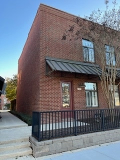 Building Photo - 325 E Gadsden St Rental