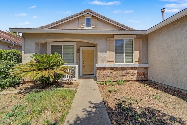 Photo - 4 bedroom 2 bath home located in Yuba City