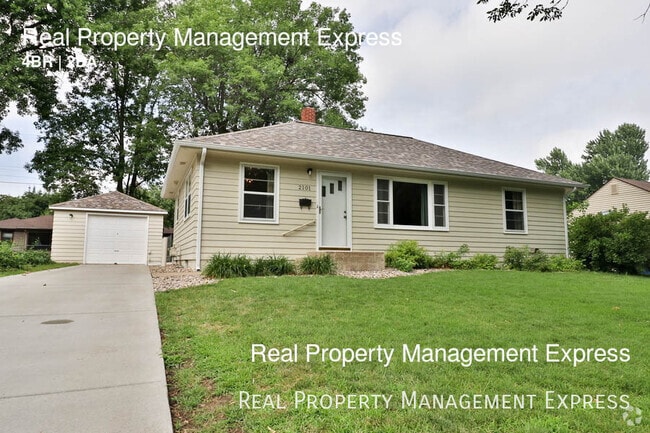 Building Photo - Beautiful 4 bedroom 2 bathroom single fami... Rental