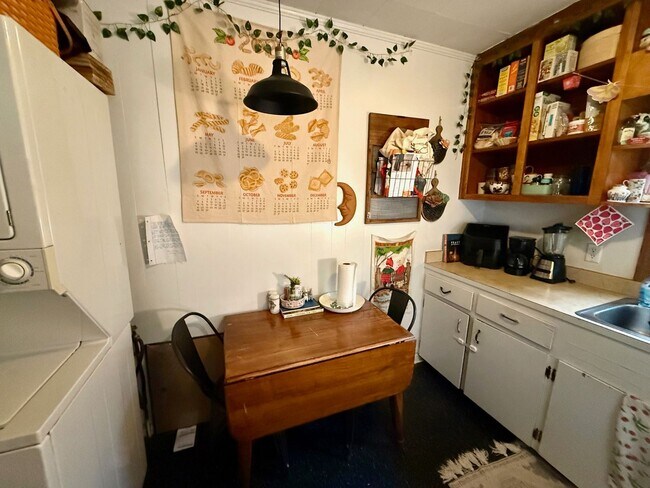 Photo - 153 Barrow St Unit Barrow St 153- B