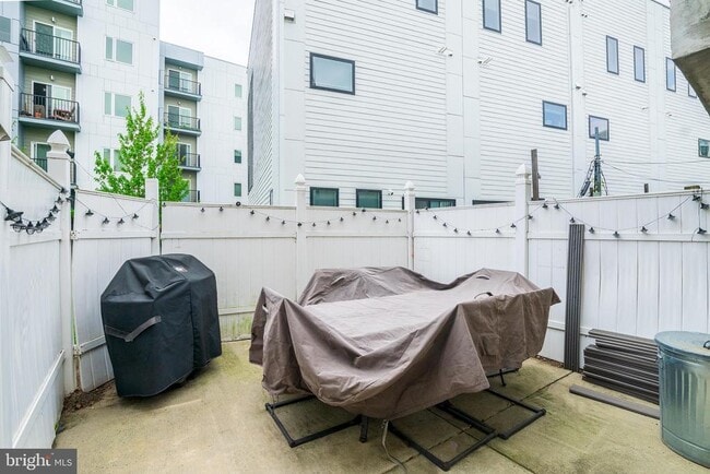 Photo - 2520 Kimball St