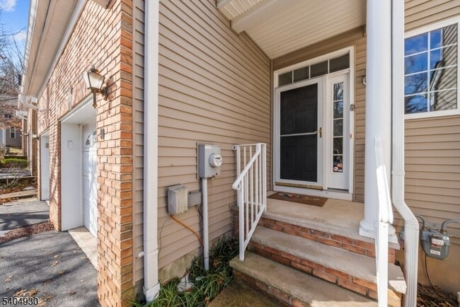 Photo - 30 Hoover Ave