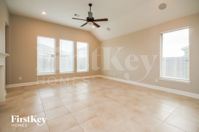 Photo - 8723 Jonquil Dr