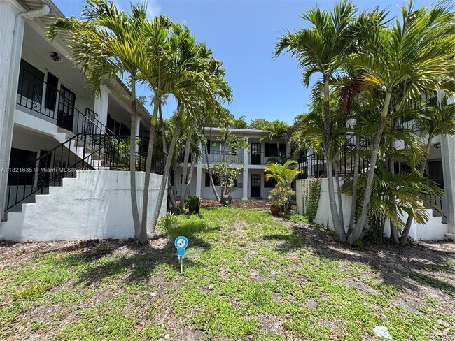 Building Photo - 707 S 19th Ave Unit 2 Rental