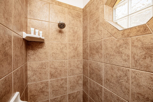 Photo - 3161 Newport Dr