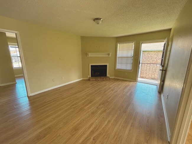 1654 Clear Lake Ave Unit A