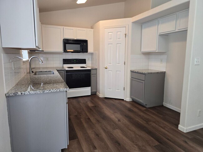 Photo - 3 Bedroom, 2 Bath Home for Rent