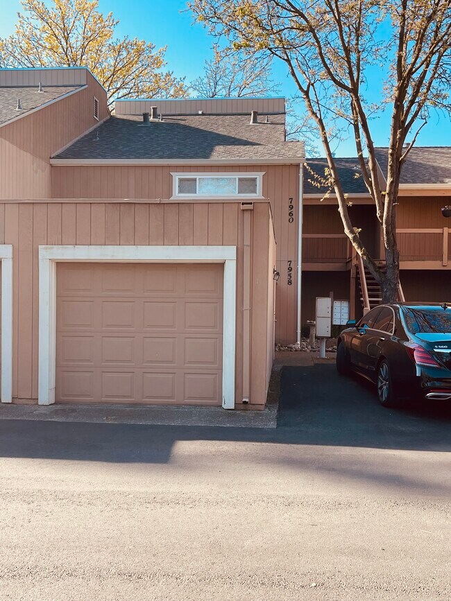 DETACHED CAR GARAGE PLUS EXTRA PARKING AVAILABLE - 7958 Arcade Lake Ln Unit Text to see 415.885.9090