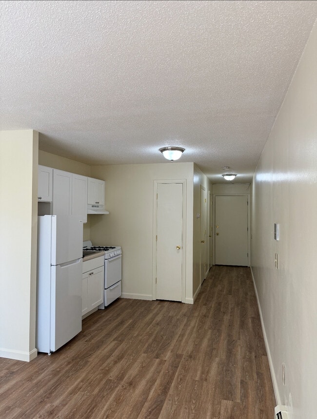 Photo - East Bay Apartments