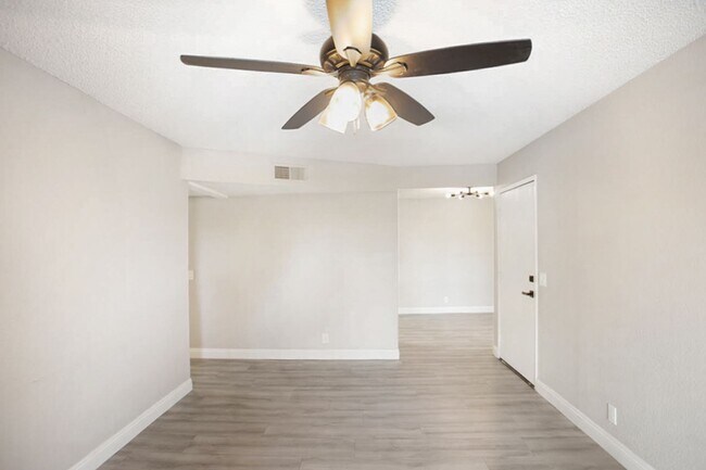 Photo - 3 Bedroom Remodeled Desert Shore Condo In Gated Community Unit 2061