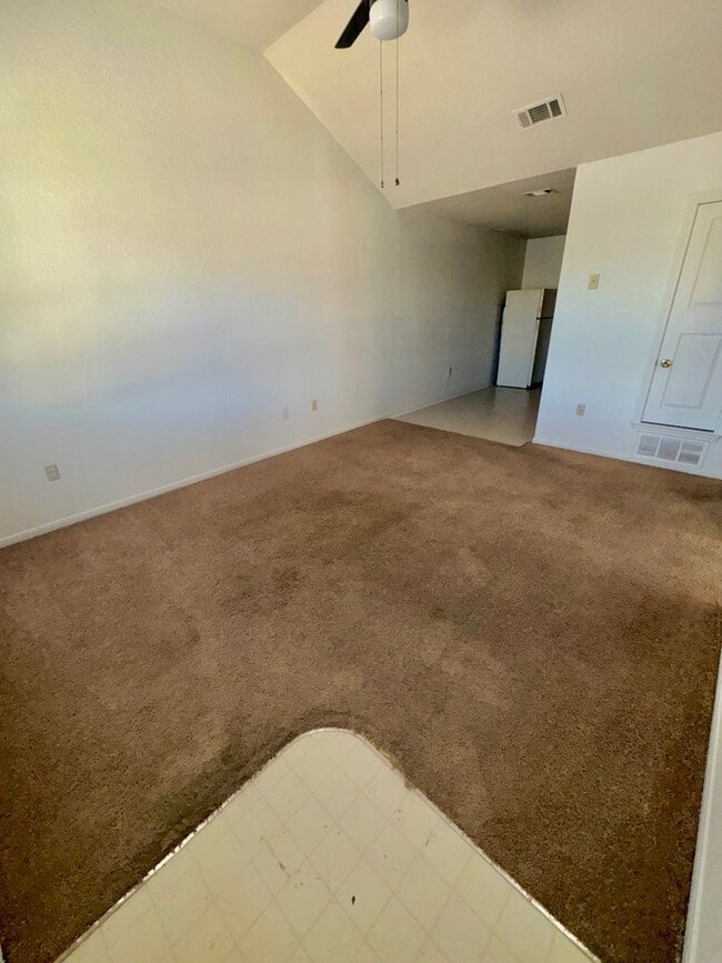 Photo - 106 Horseshoe Dr Unidad B