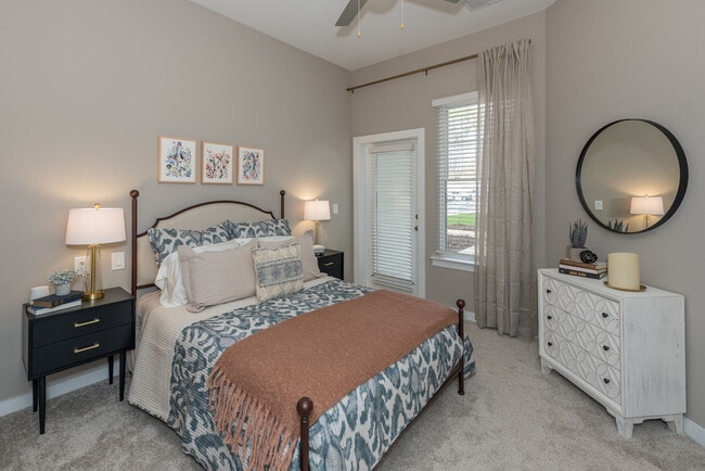 Acclaim at Cary Pointe