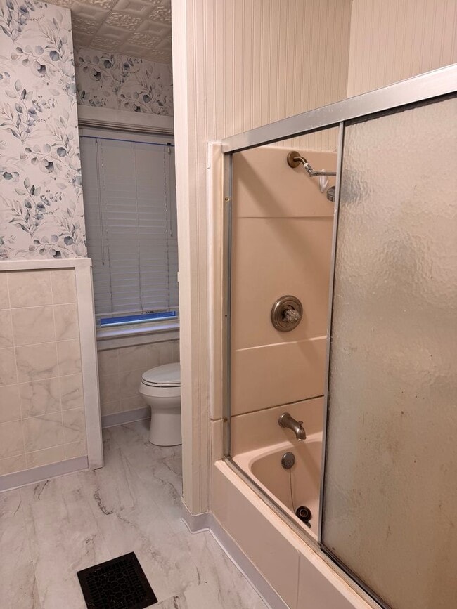 Photo - 220 Park Ave