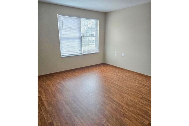 LYNNELLE LANDING APARTMENTS