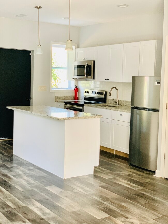 Cocina/Comedor - 3604 Oakmont Ave