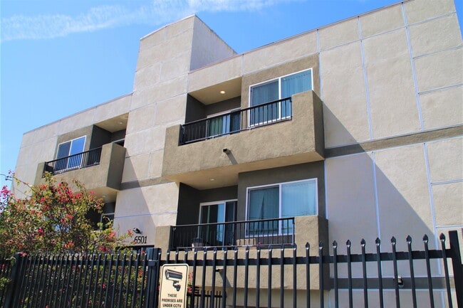 Photo - Fulton Apartments