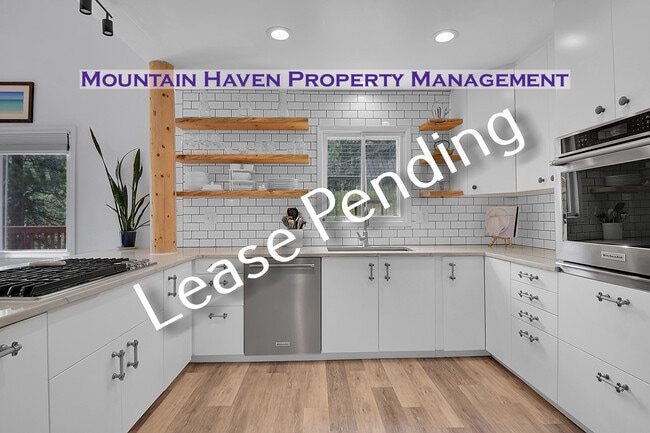 Building Photo - 32187 Sylvan Rd Rental