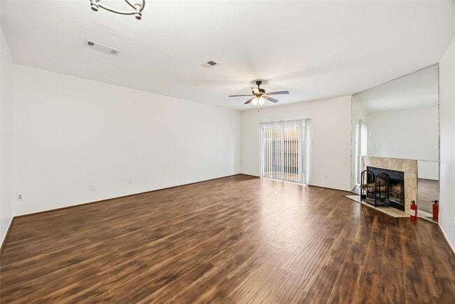 Photo - 7589 Cambridge St Unit B