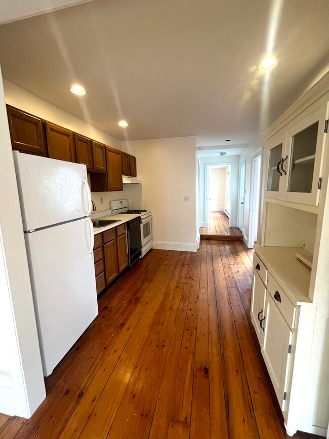 Photo - 137 High St Unit 3