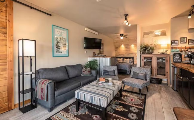 Building Photo - 468 Snow Top Dr