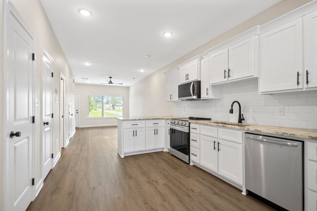 Photo - 716 N Olive St